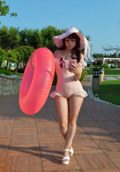 青草婷婷_1080P高清在线